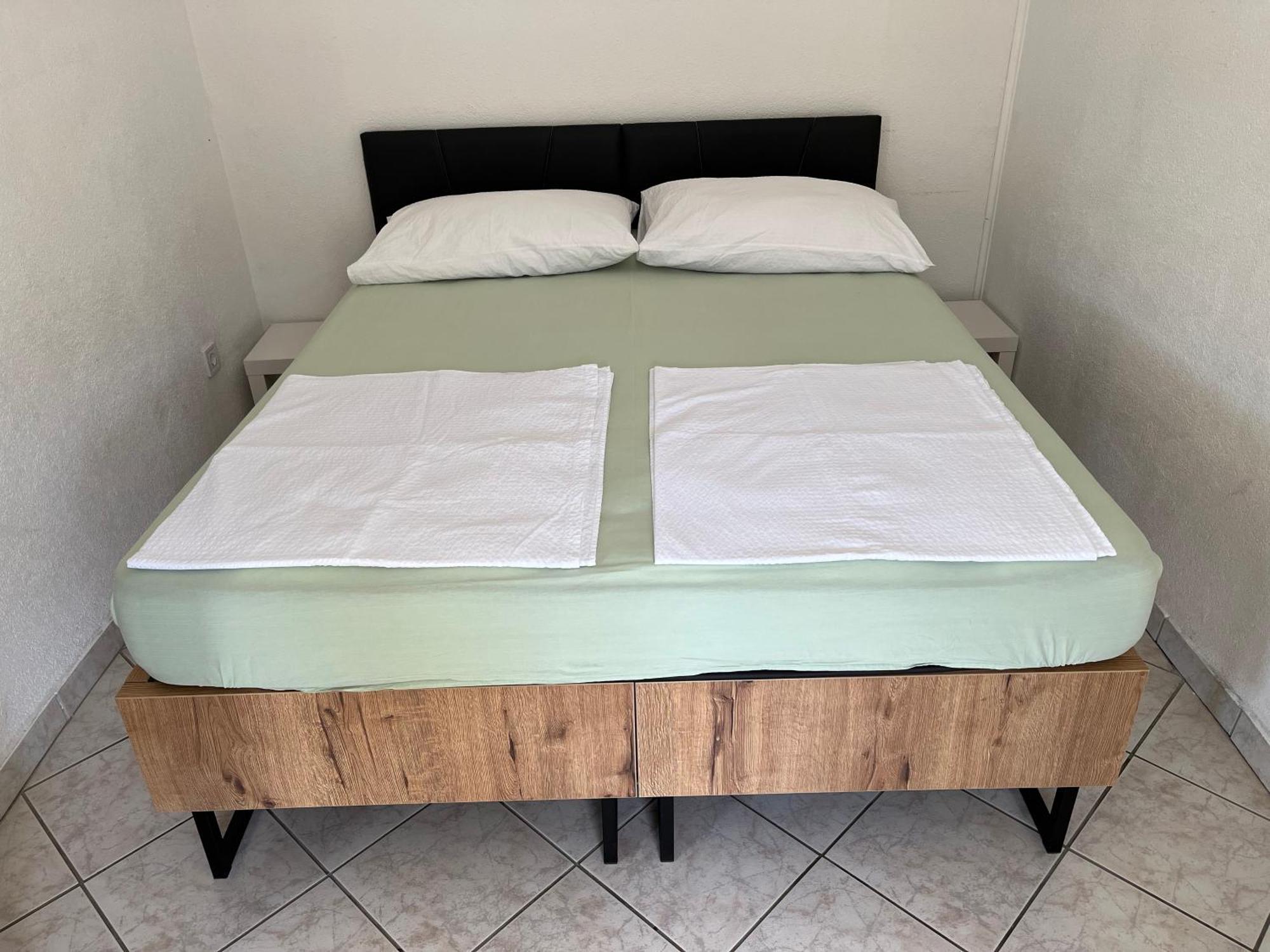 Apartmani Mlinar-One Bedroom Seaview Grebaštica Eksteriør billede